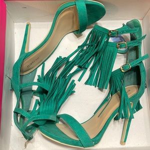 Teal Heels, opened toe, new, never worn